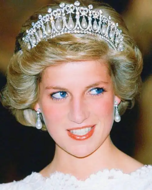 看戴安娜王妃珍贵照片近距离欣赏盛世美颜美若现实版公主