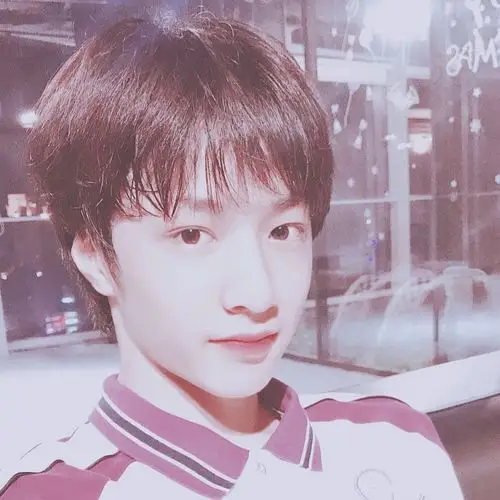 台风蜕变之战刘耀文头像染九儿