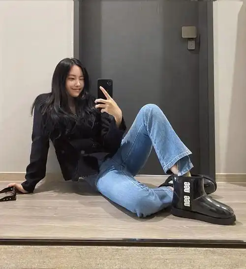 身材气质均在线朴孝敏示范高个子女生气场穿搭