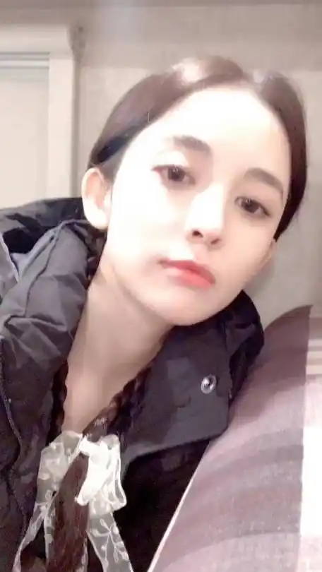 素颜状态的古力娜扎气质好仙!