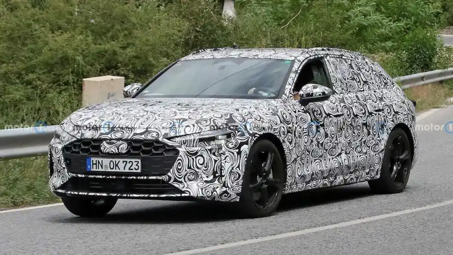 全新"奥迪a4"海外谍照曝光!采用双独立屏幕,新增1.5t evo引擎