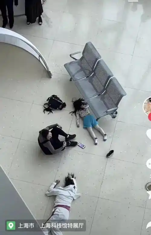 悲痛9岁小女孩和妈妈坠楼死亡都是手机惹的祸