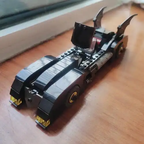 乐高蝙蝠战车