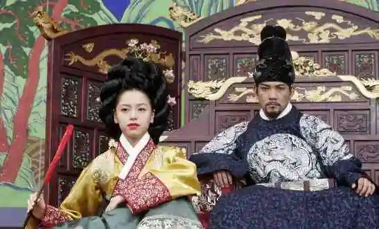 张绿水为什么是妖妃燕山君吃张绿水奶图当众淫乱不堪入目