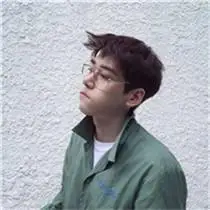 戴上眼镜是不是更酷呢 眼镜会让你变得更加帅气-男生头像