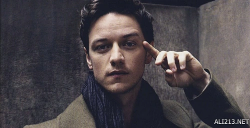 迈克尔·法斯宾德 michael fassbender——法鲨"法"是他的姓