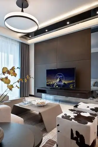 现代简约风三居电视背景墙装修效果图