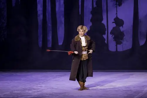 京剧(智取威虎山)