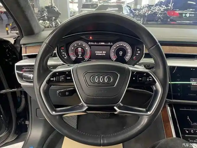 2020年奥迪a8l五座豪华版