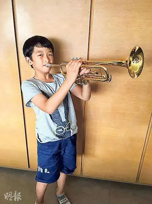 黄家驹55岁冥寿家驹弟弟及beyond三子撰文悼念