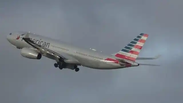 美国航空a330客机曼彻斯特国际机场起飞