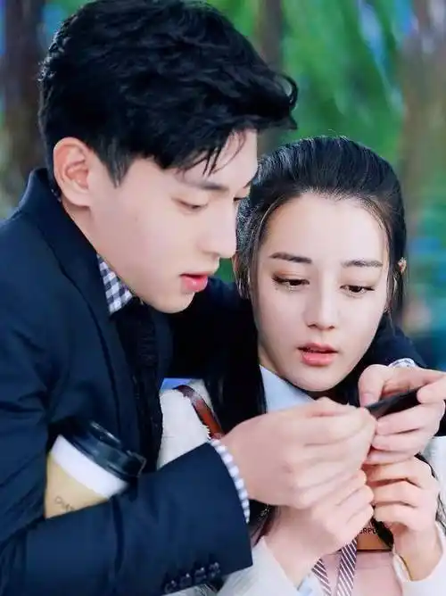 原创原创一千零一夜热巴与邓伦的十张合影图2吓坏邓伦图9甜蜜暴击