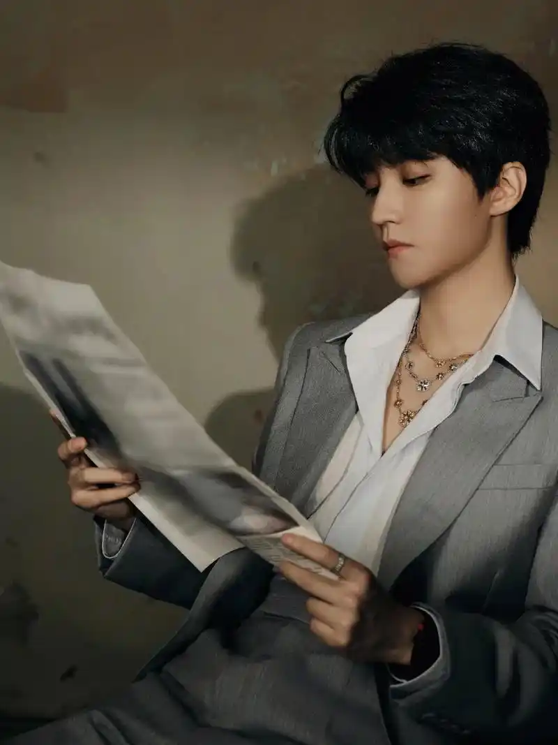 继蔡依林演唱会之后,王俊凯今晚三首联唱,助阵周杰伦嘉年华2. - 抖音