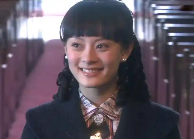 同样演"冯程程",把赵雅芝和宁静孙俪等人放一起,差距就出来了