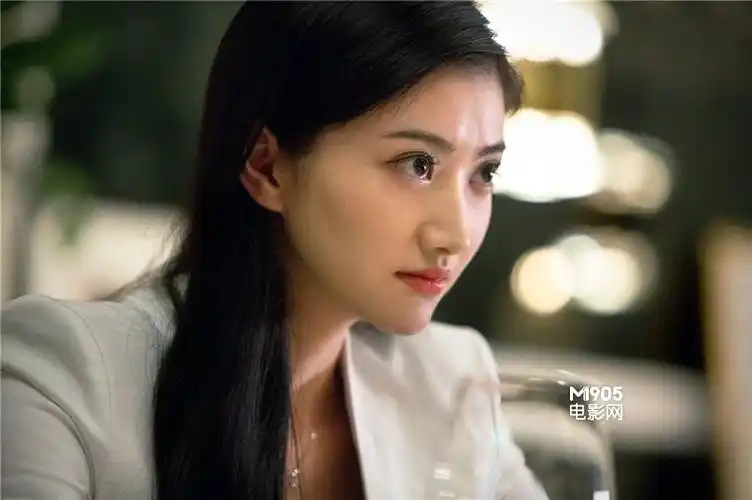 《赌城风云》曝光新剧照 景甜扮演女版"龙五"_港台_电影网_1905.com