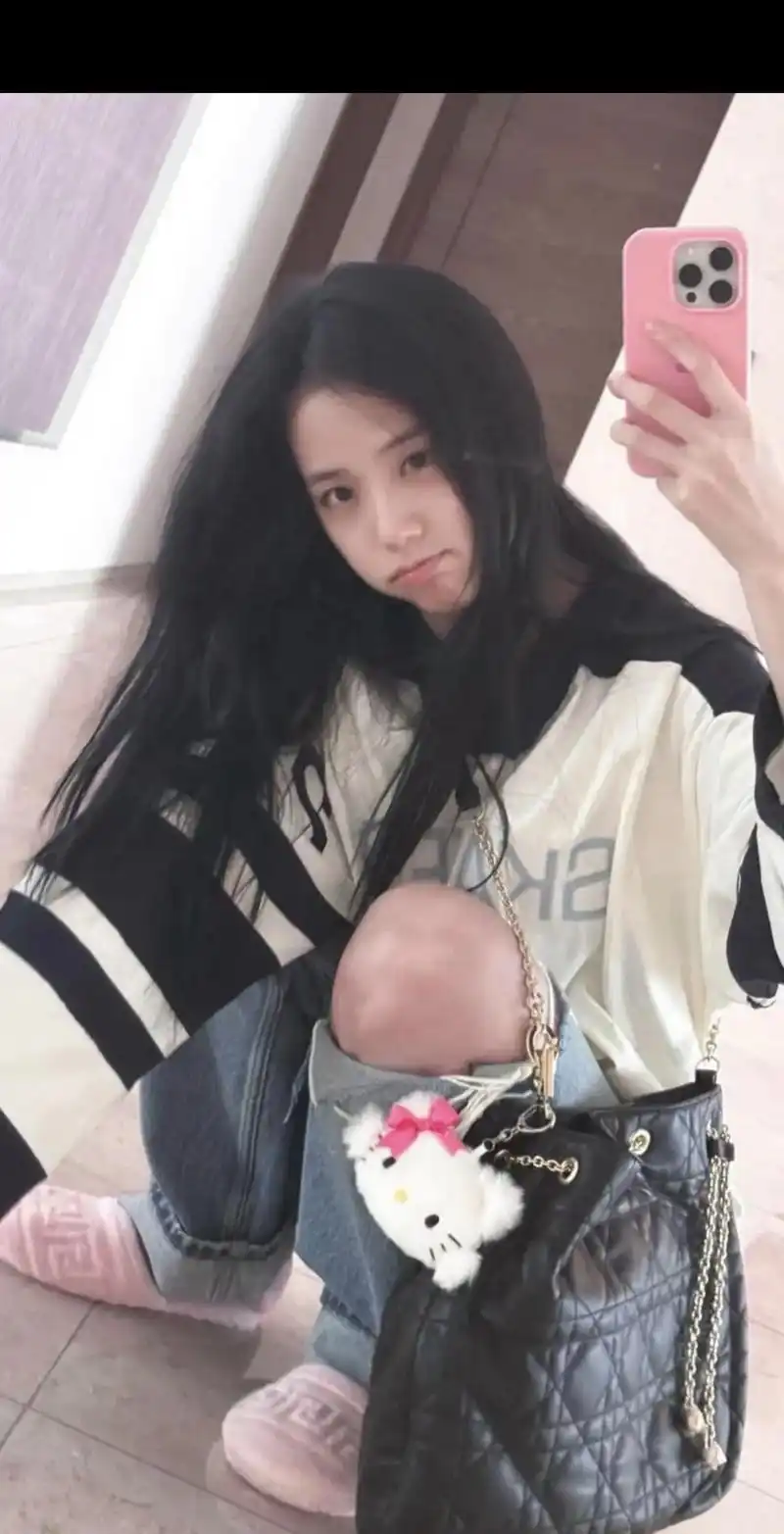 aaa好可爱!#金智秀jisoo - 抖音