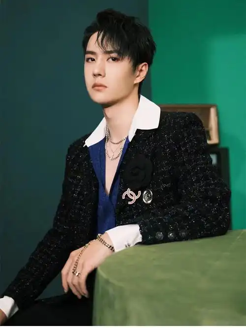 eyefunny骨头项链 王一博同款满钻骨头项链eyefunny潮牌男设计感锁骨