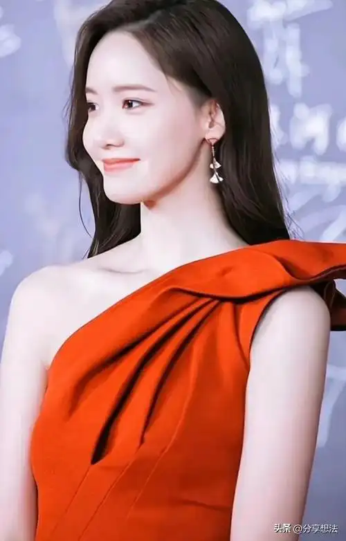 林允儿明星壁纸(8)