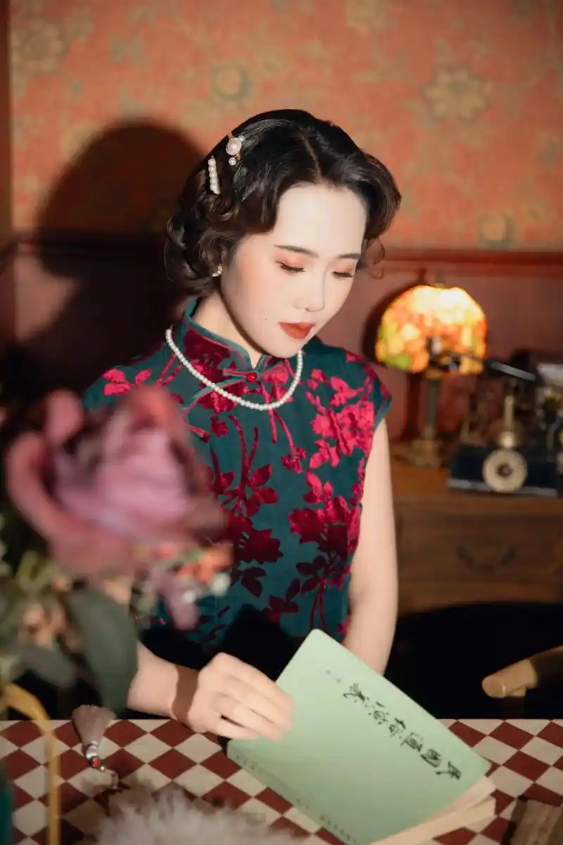 昆明写真 复古民国风旗袍拍摄 老上海风格.提供服装造型,拍摄