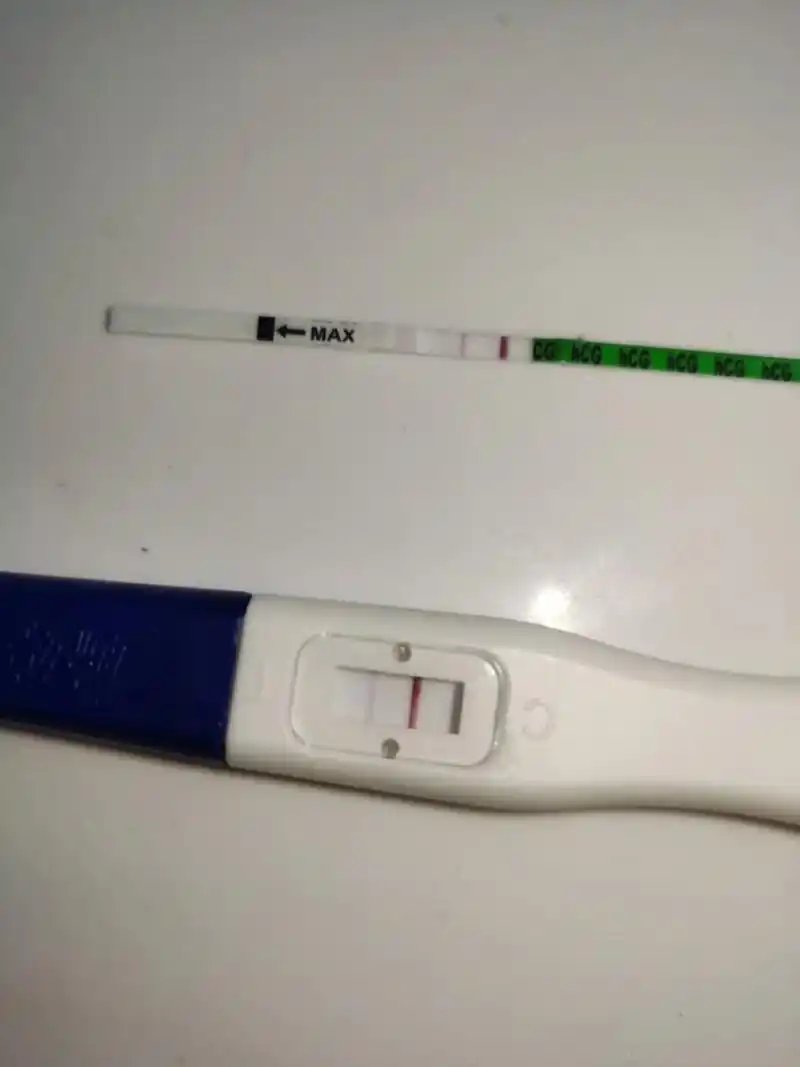 坚持用验孕棒测 姐妹们,如果你发现你怀孕了,用验孕棒测一定要1分钟到