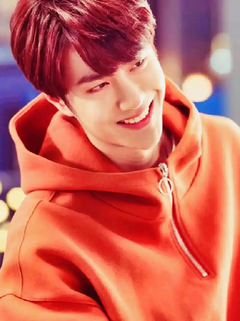 王一博 空空图集来了~自古上单出老公,谁能不爱季向空#颜值 - 抖音