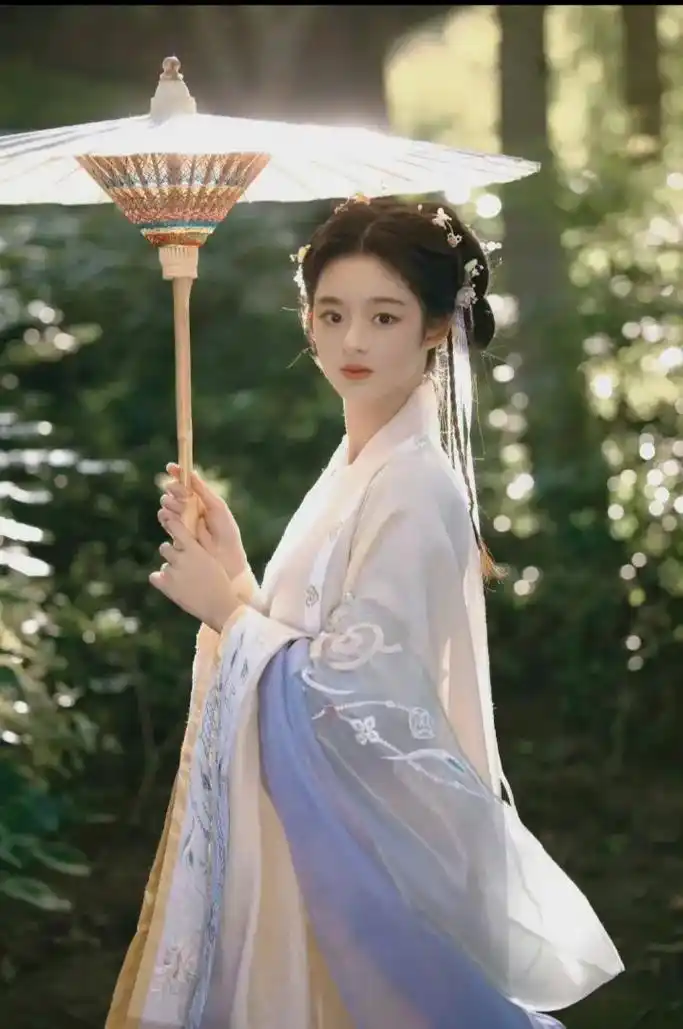 黄杨钿甜 国网大典 昔冷 园 @摄影师芸公子yunzizy - 抖音