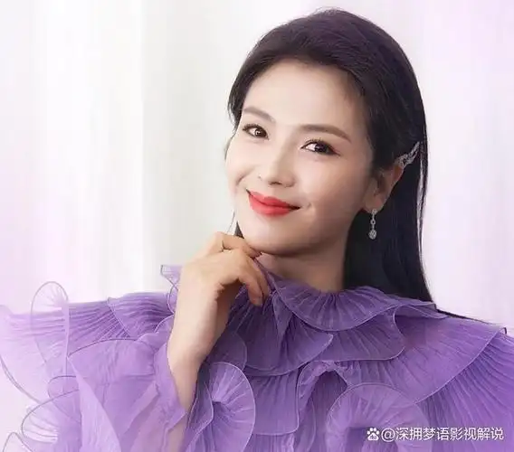 提起明星刘涛可是一个大美女,大家也会想起替丈夫还债的事,刘涛40多岁