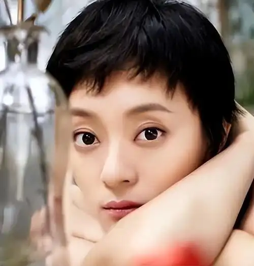 不拍戏就"销声匿迹",不参加综艺的孙俪,打了多少明星的脸?