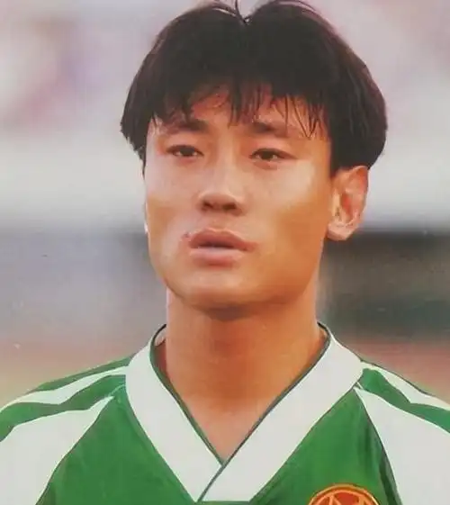 那英和高峰相恋10年换不来婚姻带着儿子嫁给孟桐也幸福