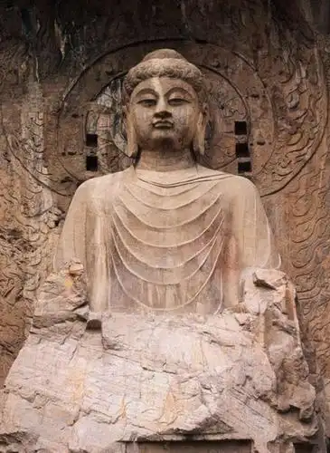 河南洛阳龙门石窟,卢舍那大佛.