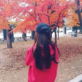 小清新女生背影头像高清好看的背影头像唯美漂亮清新图片