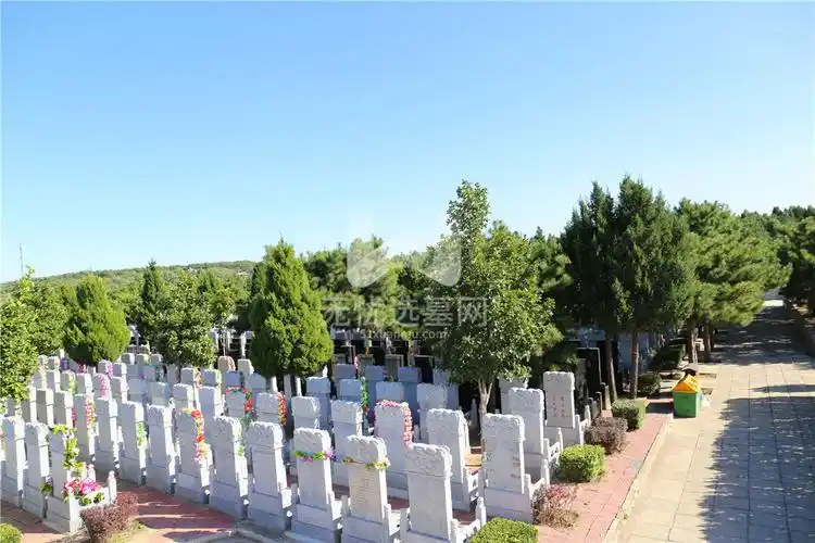 八宝山人民公墓墓地环境及园区景观图片大全--无忧选墓网