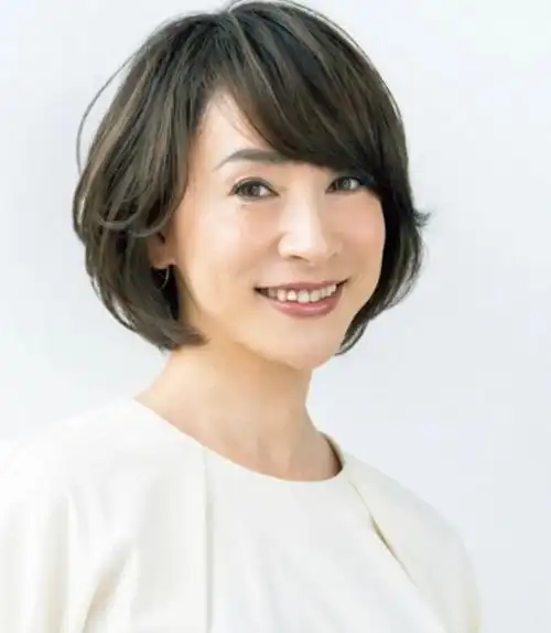 适合中年女人的发型,一旦你自己去尝试就会瞬间翻车,比如齐耳超短发