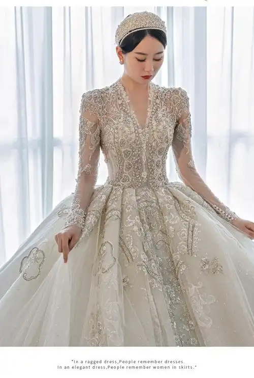 主婚纱2021新款新娘v领长袖冬季大拖尾法式高级质感宫廷风婚纱女