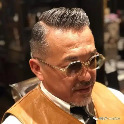 大叔发型也应该很有型
