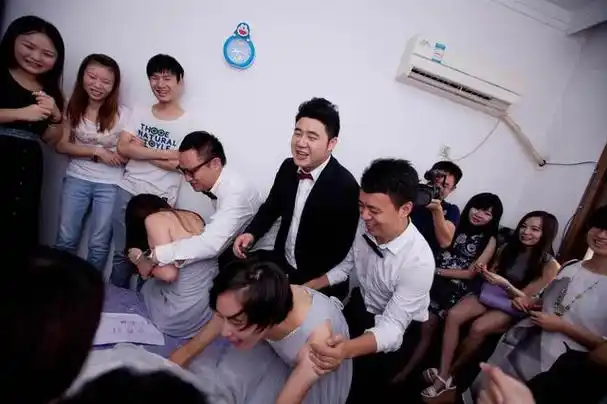 婚礼闹伴娘过分来手把手教你如何整新郎伴郎