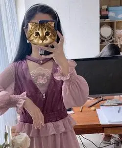 七与珍珠《缬草》复古缬草紫丝绒拼接打揽小宫廷风连衣裙