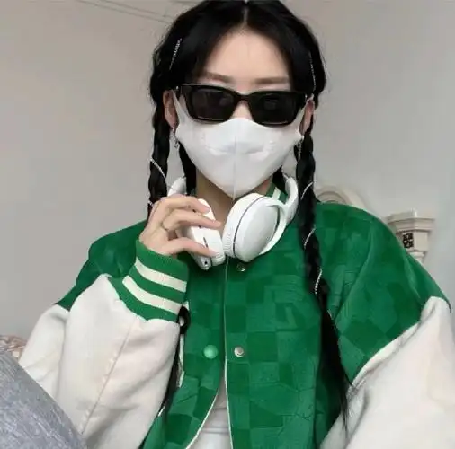 那些戴墨镜的女生头像