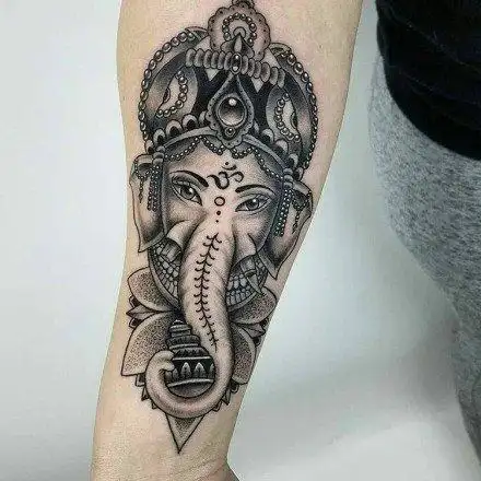 泰国风格的象神纹身图案9张39