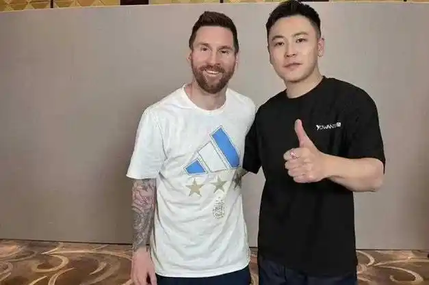 拜托这是什么神仙公司喜欢的明星它都有