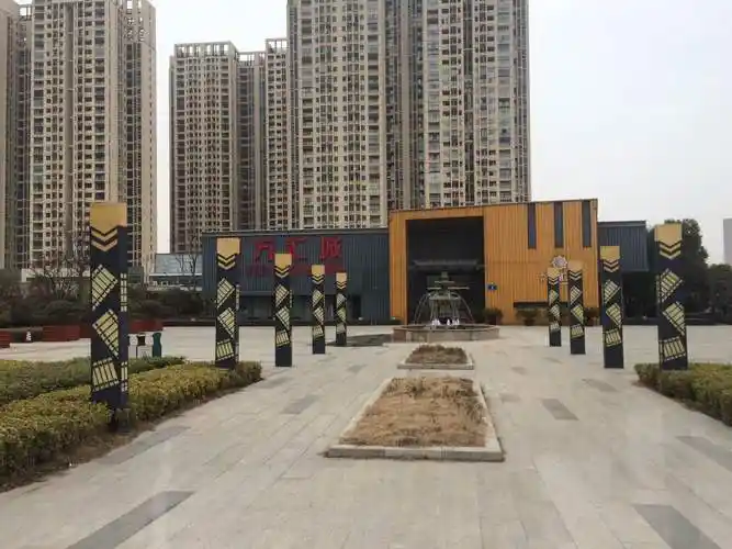 东方万汇城动态:东方万汇城目前在售,销售价格为60000元/㎡-南京凤凰