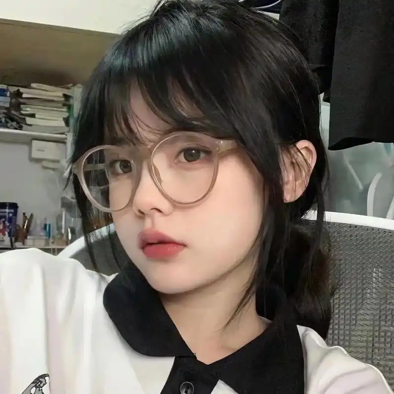 神仙颜值的女生真人露脸头像是你的了!