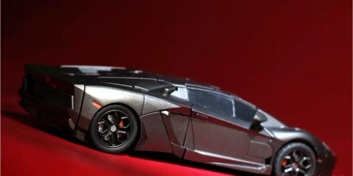 摄影作品变形金刚禁闭原来是一个曾经不属于任何阵营的赏金猎人