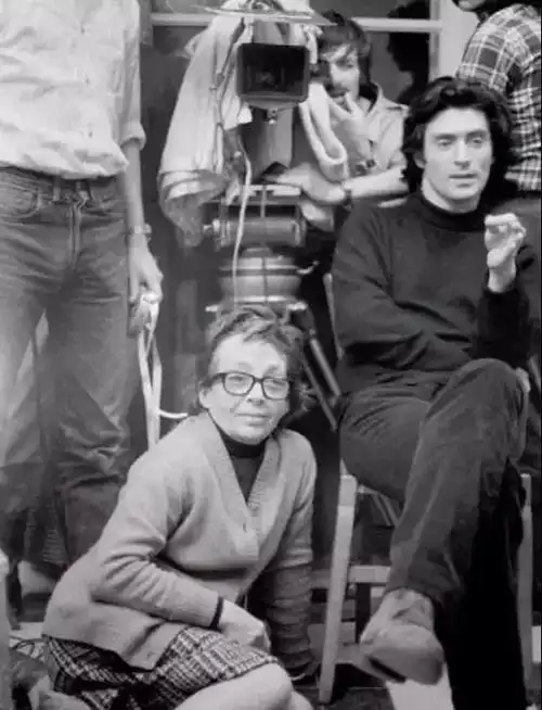 情人杜拉斯:一切都源于童年|皮埃尔|安德烈|玛丽_网易订阅