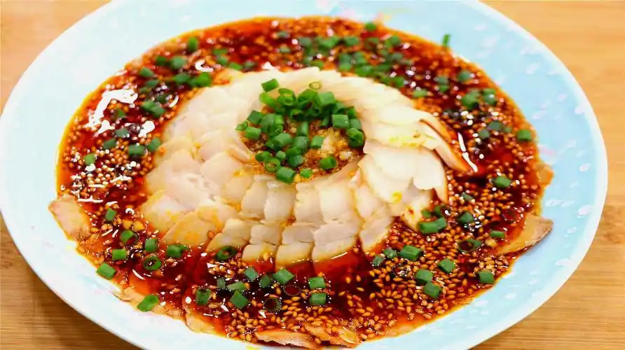 川菜师傅教你蒜泥白肉,做法简单色香味俱全,让你百吃不厌的做法