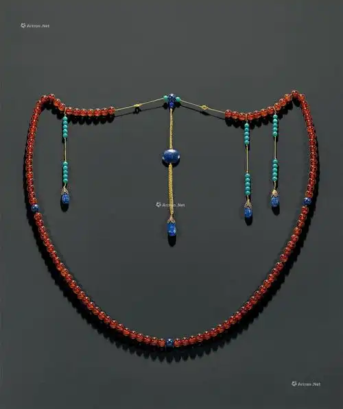 0733 清 琥珀朝珠