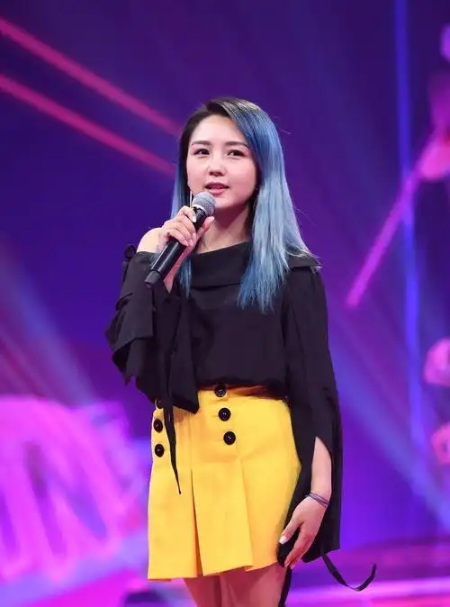 何洁,曾经的"超女"敢爱敢恨,敢作敢当的女歌手!