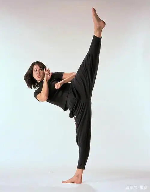 李小龙被昆汀丑化发酵,李香凝全力维护父亲,不惜"与之一战"