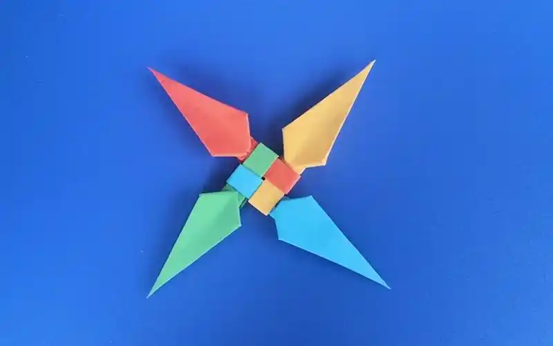 十字飞镖折纸教学,男孩子很喜欢的玩具,又酷又好玩