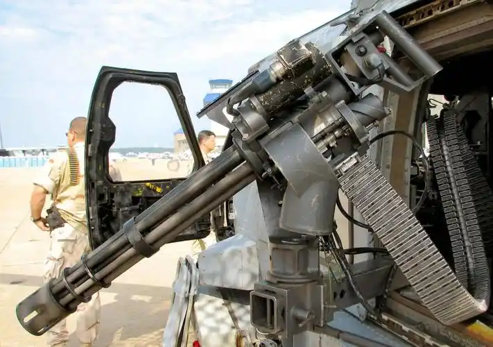 加特林机关枪原理记得收藏